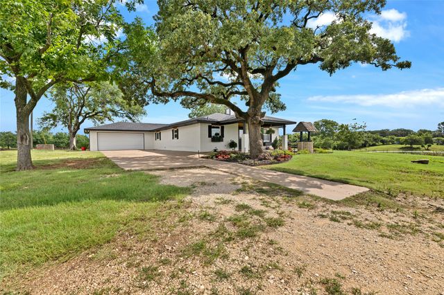 1901 Melissa Lane, Cleburne, TX 76031