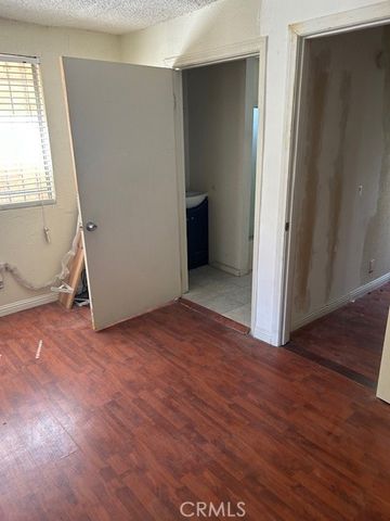 164 W 84th, Los Angeles, CA 90003