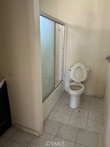 164 W 84th, Los Angeles, CA 90003