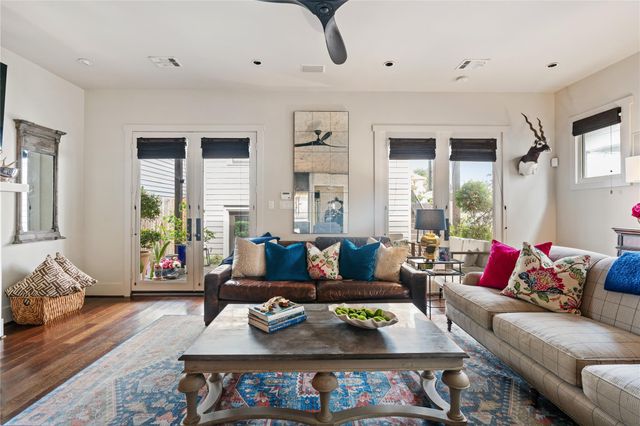 926 Nicholson Street, Houston, TX 77008