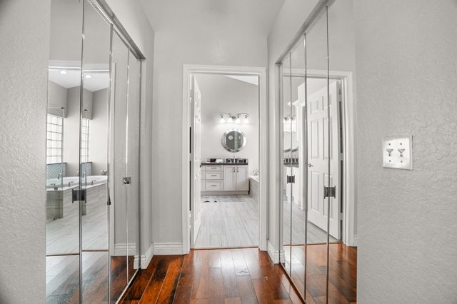 2110 NW 48th Avenue, Coconut Creek, FL 33063