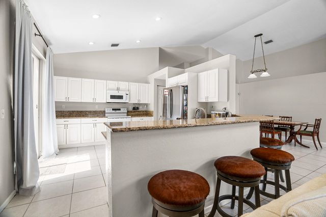 2110 NW 48th Avenue, Coconut Creek, FL 33063