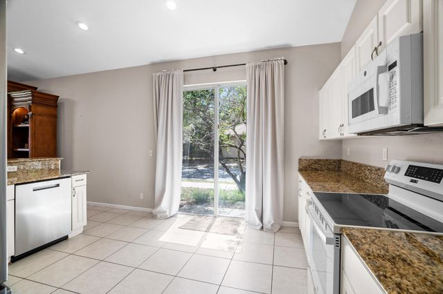 2110 NW 48th Avenue, Coconut Creek, FL 33063