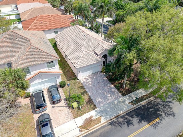 2110 NW 48th Avenue, Coconut Creek, FL 33063