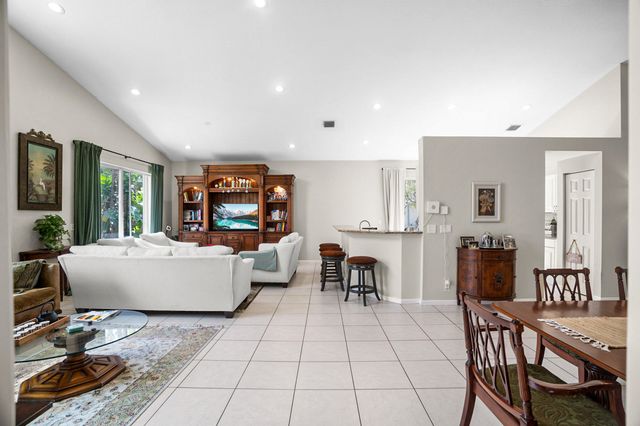 2110 NW 48th Avenue, Coconut Creek, FL 33063