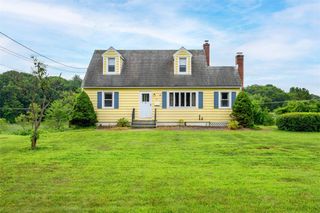 33 Grandview Avenue, Pawling, NY 12564