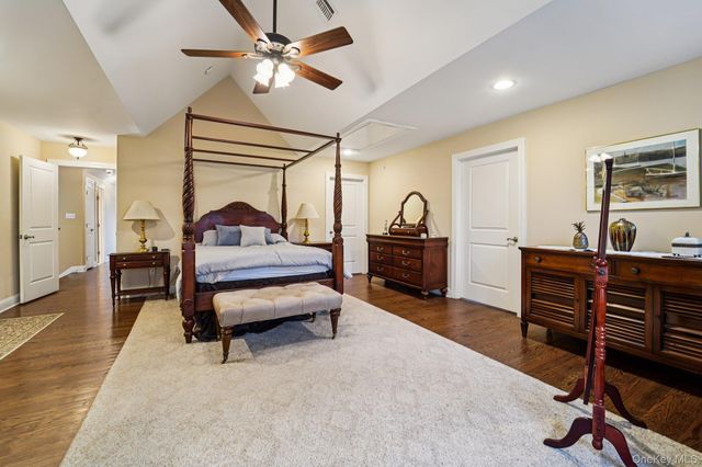 25 Navajo Trail, Sloatsburg, NY 10974