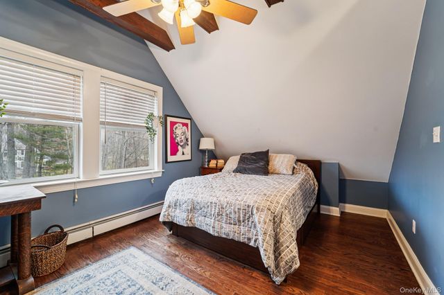 25 Navajo Trail, Sloatsburg, NY 10974