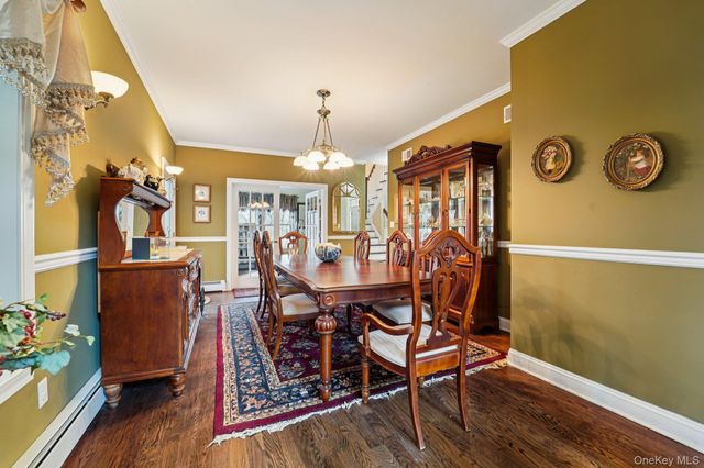 25 Navajo Trail, Sloatsburg, NY 10974