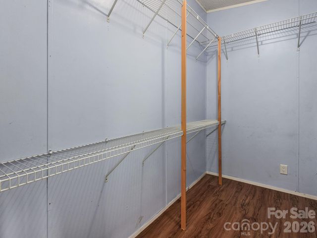 260 Divide Loop, Flat Rock, NC 28731