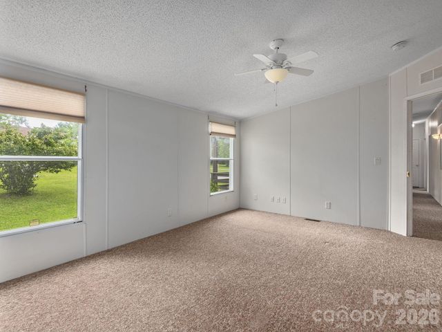 260 Divide Loop, Flat Rock, NC 28731