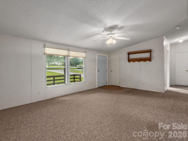 260 Divide Loop, Flat Rock, NC 28731