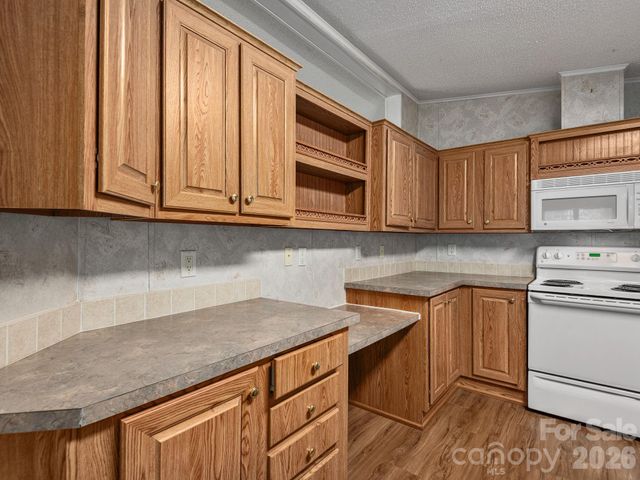 260 Divide Loop, Flat Rock, NC 28731