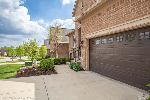 5514 WOODFALL Road, Independence Charter Township, MI 48348