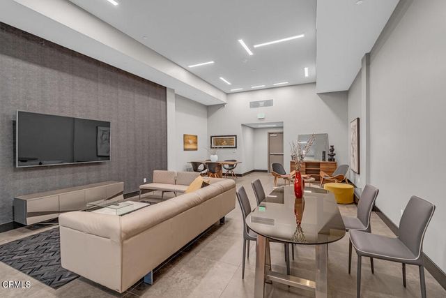 178 S Euclid Avenue 310, Pasadena, CA 91101