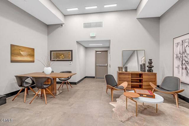 178 S Euclid Avenue 310, Pasadena, CA 91101