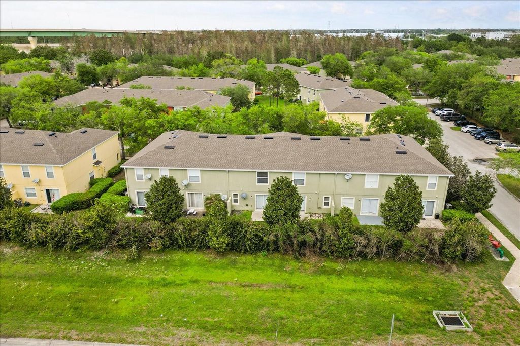 Image 29 of property listing at 13536 TEA ROSE WAY 119, Orlando, FL 32824