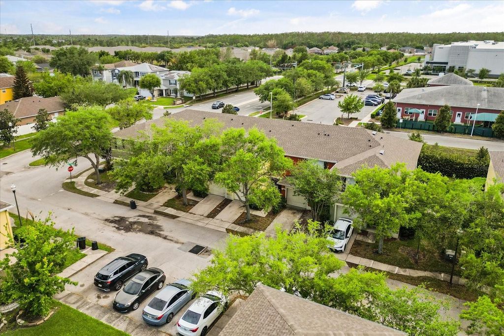 Image 4 of property listing at 13536 TEA ROSE WAY 119, Orlando, FL 32824