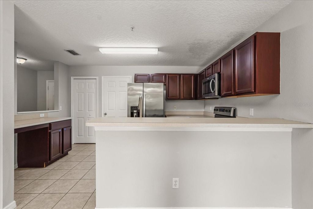 Image 9 of property listing at 13536 TEA ROSE WAY 119, Orlando, FL 32824