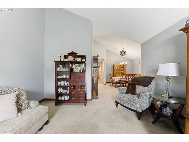 13066 Sw BEDFORD St, Portland, OR 97224
