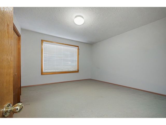 13066 Sw BEDFORD St, Portland, OR 97224
