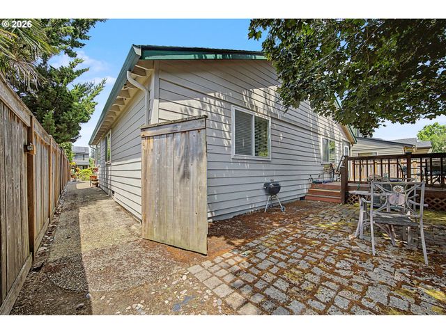 13066 Sw BEDFORD St, Portland, OR 97224