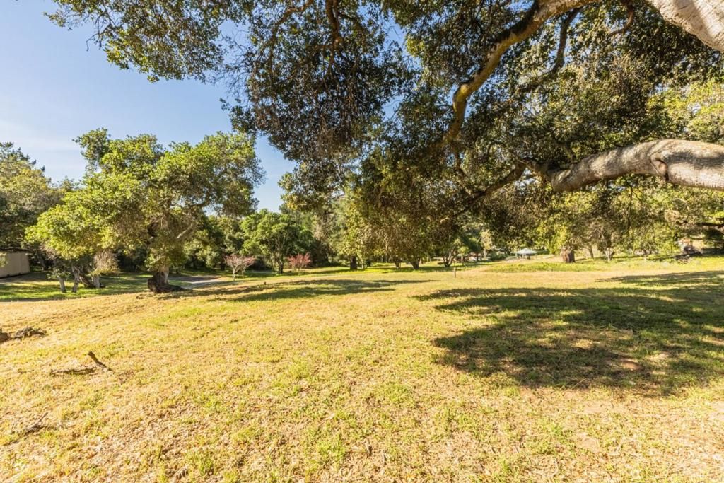 Image 2 of property listing at 6959 Valle Pacifico Road, Salinas, CA 93907