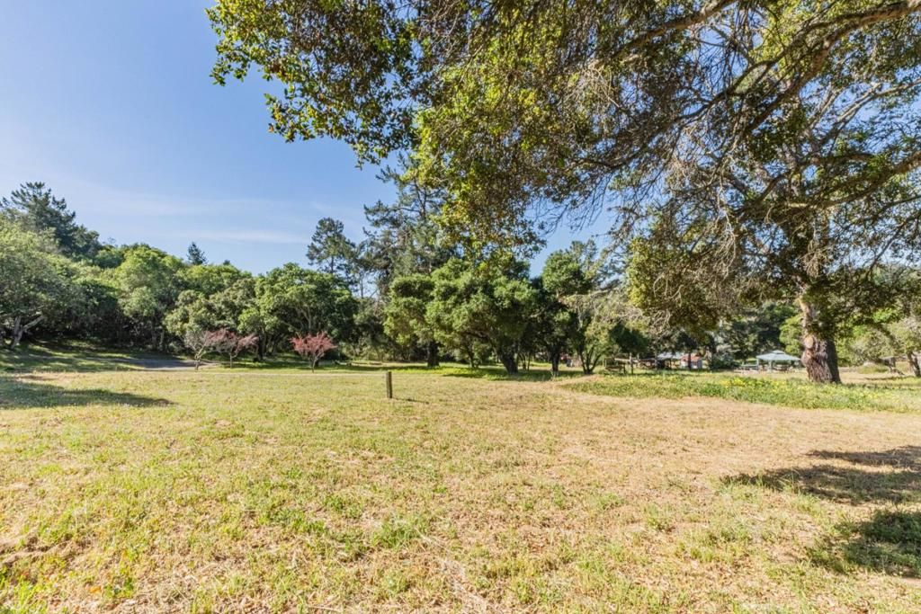 Image 8 of property listing at 6959 Valle Pacifico Road, Salinas, CA 93907