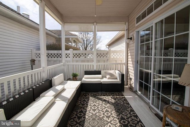 803 W FOX HOUND CHASE, Glen Mills, PA 19342