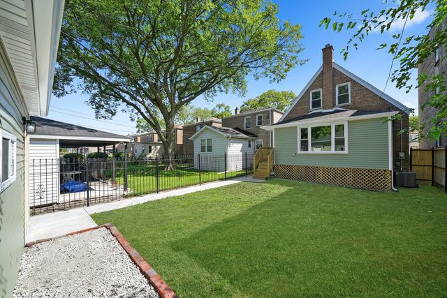 10436 S Eberhart Avenue, Chicago, IL 60628
