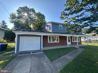 414 LAVENDER HILL DR, Cherry Hill, NJ 08003