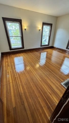 121 Sedgwick Street, Syracuse, NY 13203