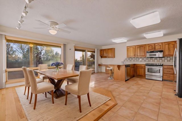 1137 Marigold Drive NE, Albuquerque, NM 87122