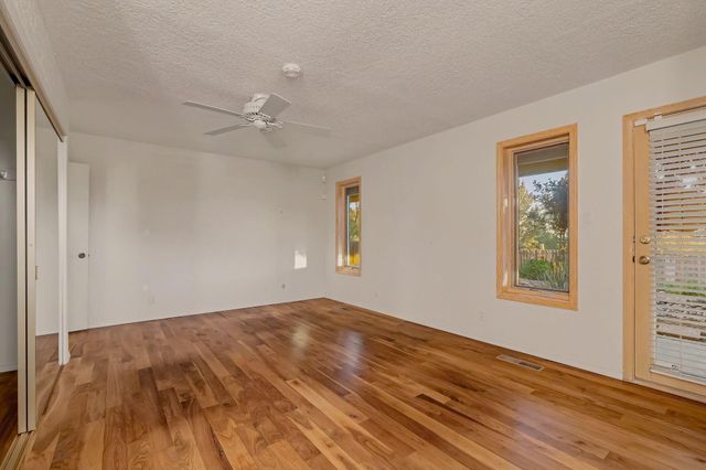1137 Marigold Drive NE, Albuquerque, NM 87122