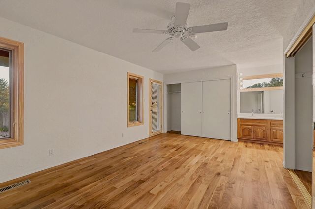 1137 Marigold Drive NE, Albuquerque, NM 87122