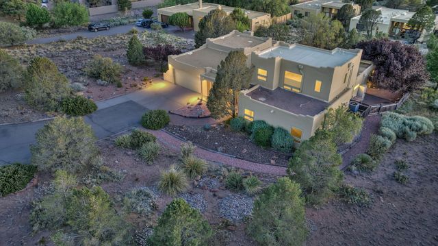 1137 Marigold Drive NE, Albuquerque, NM 87122