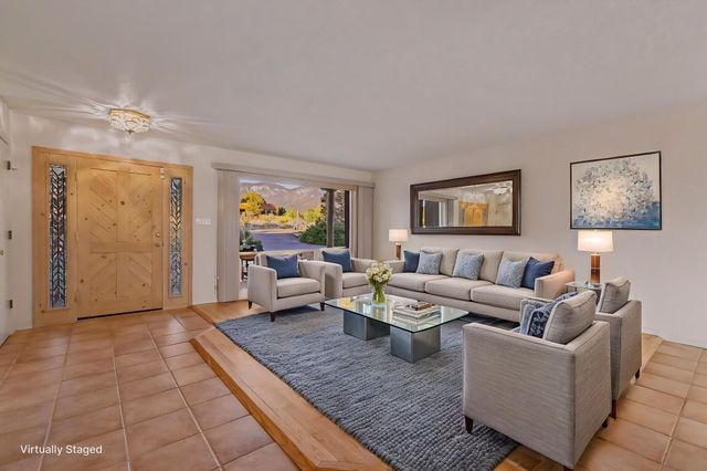 1137 Marigold Drive NE, Albuquerque, NM 87122