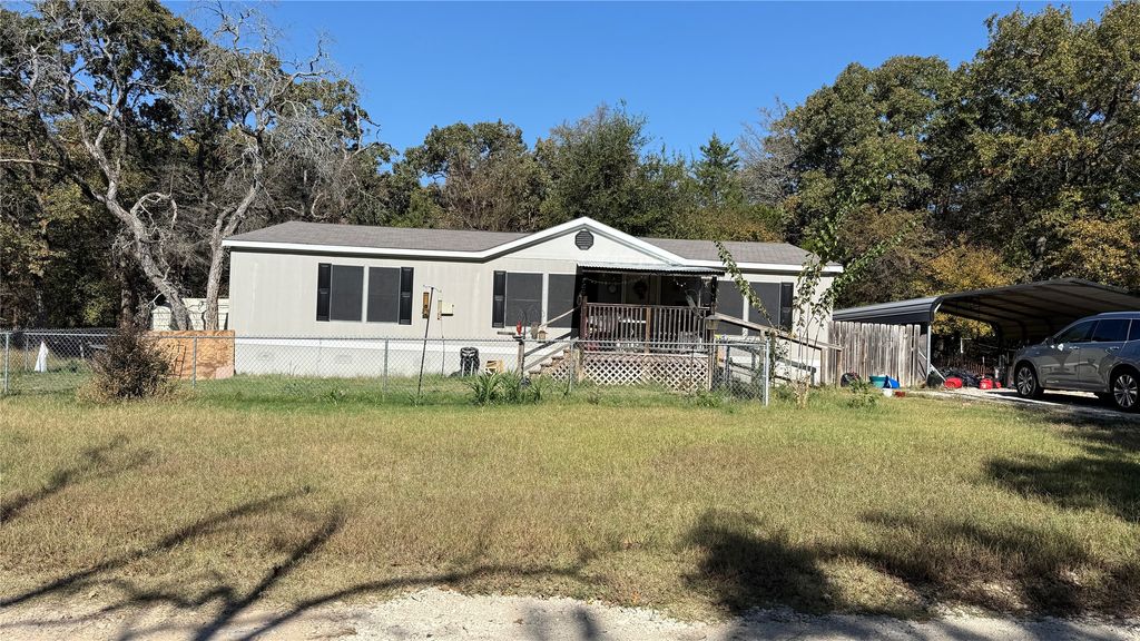 2077 Wright Way Circle, Quinlan, TX 75474