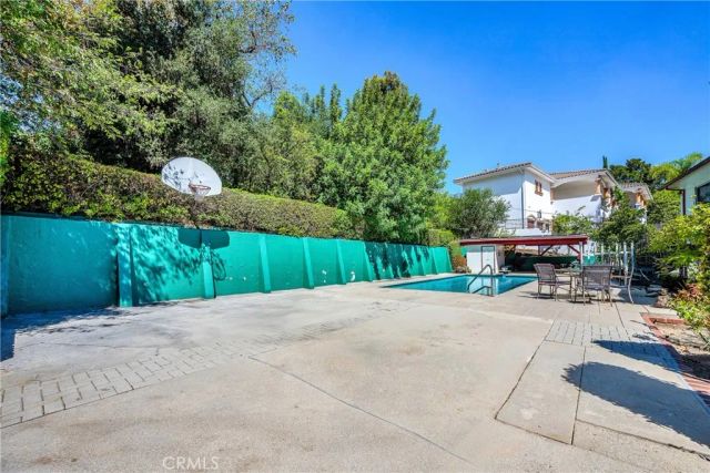 4317 Petit Avenue, Encino, CA 91436