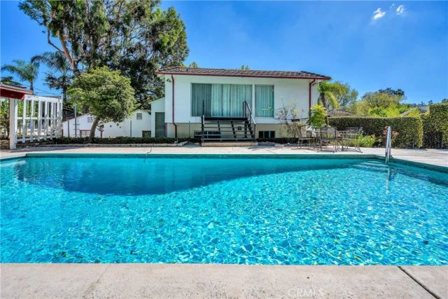 4317 Petit Avenue, Encino, CA 91436