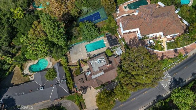 4317 Petit Avenue, Encino, CA 91436