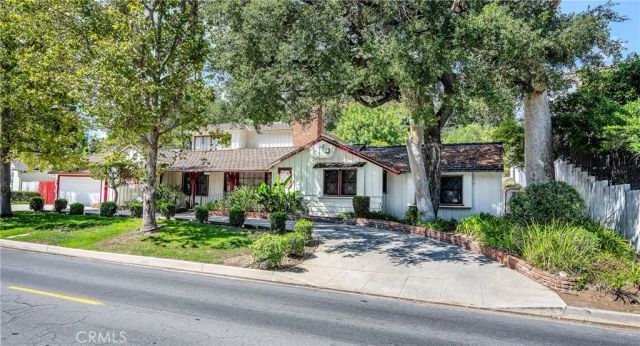 4317 Petit Avenue, Encino, CA 91436