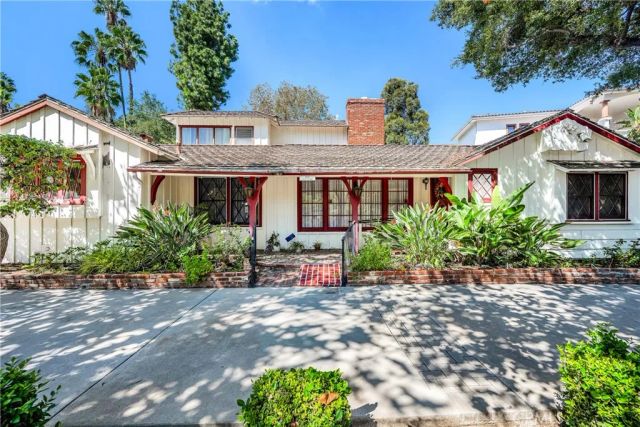 4317 Petit Avenue, Encino, CA 91436