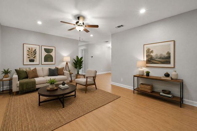 1805 Fair Oaks DR, Austin, TX 78745