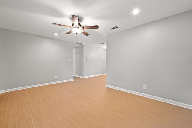 1805 Fair Oaks DR, Austin, TX 78745
