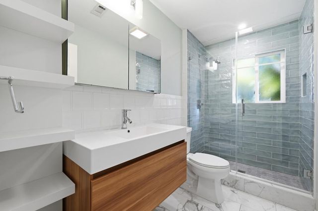 1805 Fair Oaks DR, Austin, TX 78745