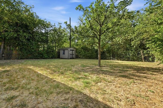 1805 Fair Oaks DR, Austin, TX 78745