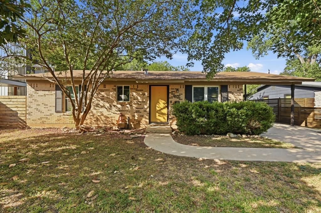 1805 Fair Oaks DR, Austin, TX 78745