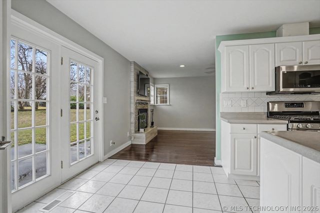 5021 S Irvington Place, Tulsa, OK 74135