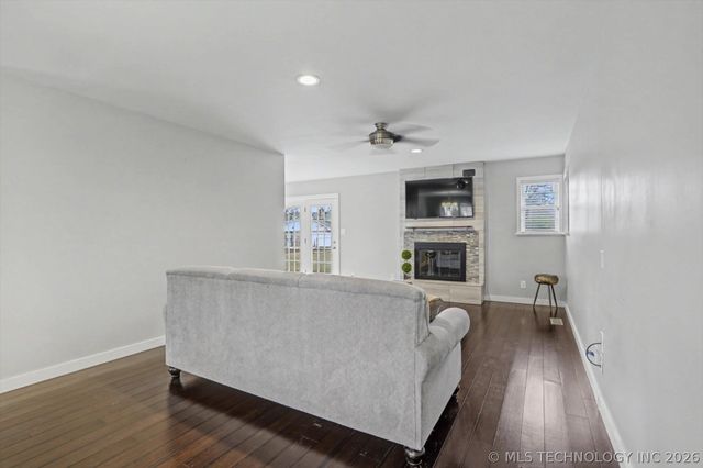 5021 S Irvington Place, Tulsa, OK 74135